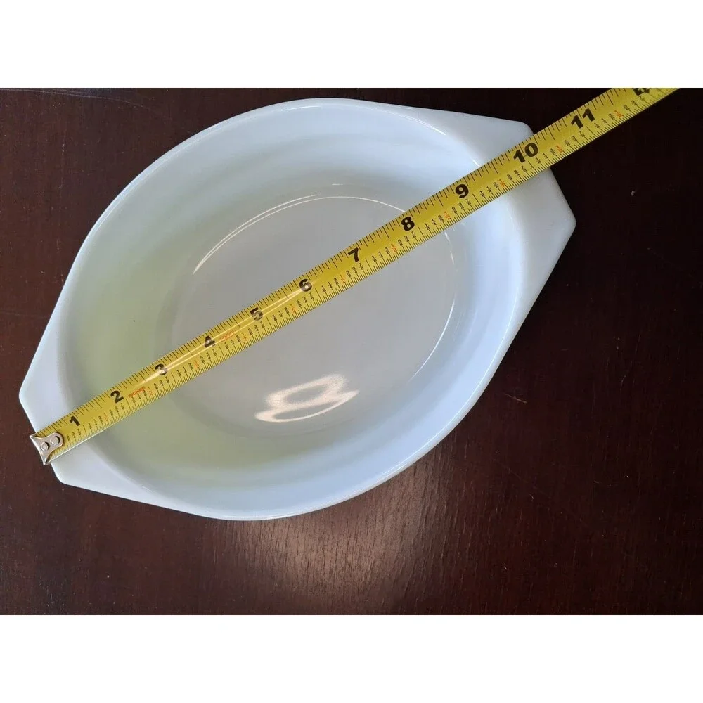 PYREX Oval Casserole  1-1/2 qt Avocado